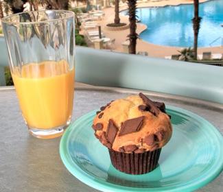 breakfast poolside