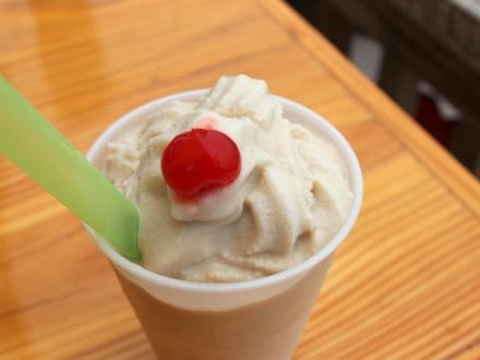 Bushwacker from Pirate's Cove Waterfront Restaurant in Elberta