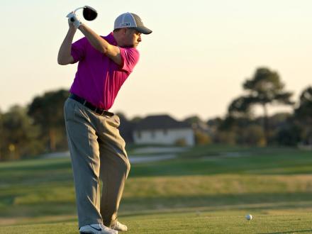 Golfer playing at Gulf Shores Golf Club