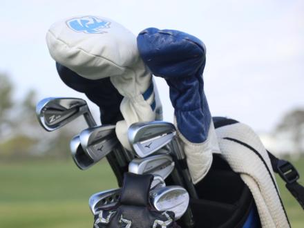 Bag of golf clubs